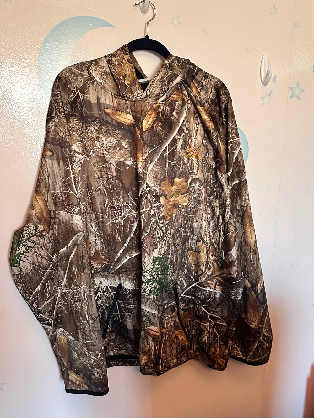 Big Man’s Realtree Mossy Oak Camouflage Fleece Logo Pullover Hoodie